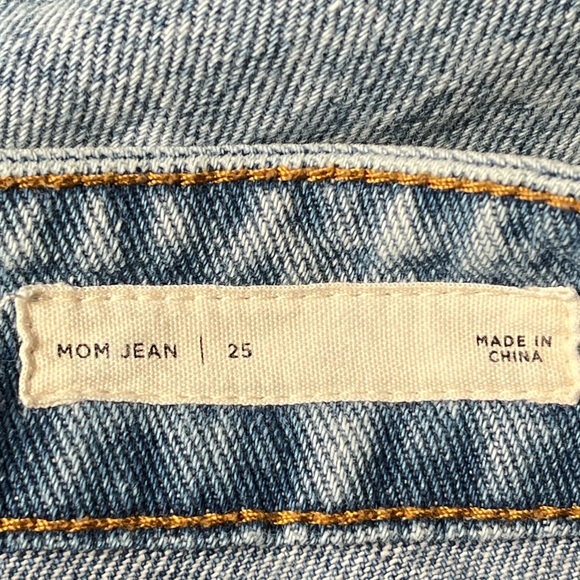 Pacsun Stonewashed Distressed High Rise Mom Jeans Blue Size 25 - Picture 4 of 7